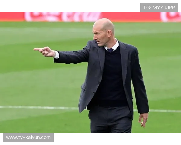 足球主帅宣布辞职!赛季仅剩两轮