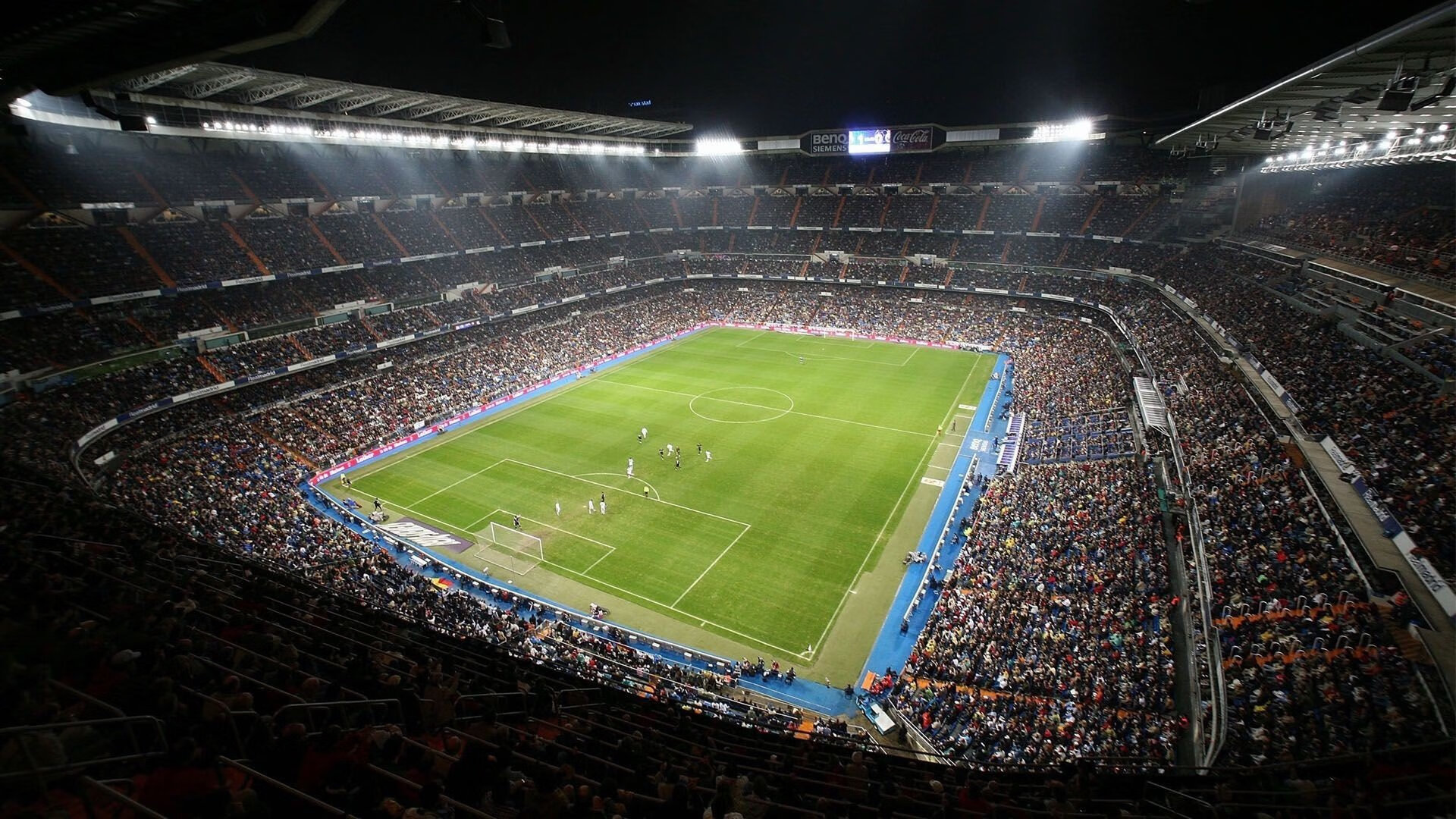 世界铁人三项赛程公布，国内选手备战计划逐步落实，世界铁人三项logo
